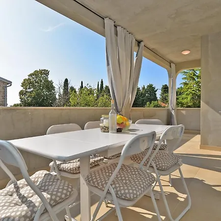 Apartment Krancici 1740 Babici